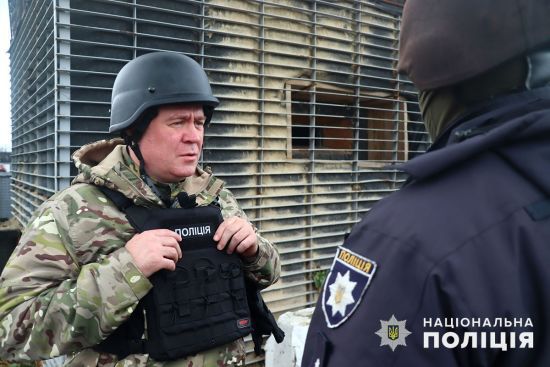 “Дядю, а ти ще приїдеш?”: поліцейський розповів, як пережив блокаду Маріуполя, полон і повернувся на службу