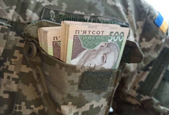 “По 100 тисяч усім?!”: у Міноборони визнали грандіозний прокол із виплатами військовим