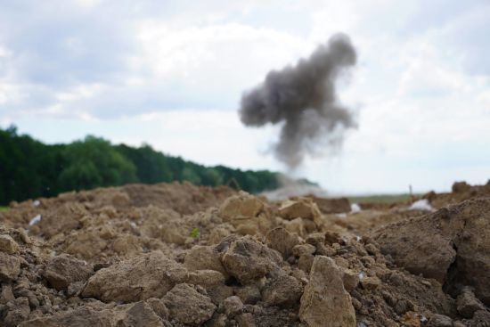 У Дніпрі лунають вибухи: в ОВА підтвердили влучання