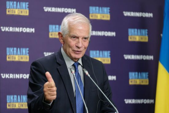 Боррель визнав, що війна на Близькому Сході впливає на міжнародну підтримку України