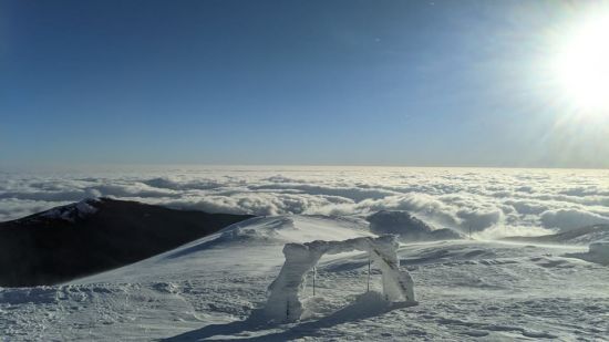 В Карпатах вдарив мороз: атмосферне зимове фото з гори Піп Іван