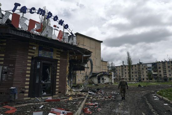 Окупанти мають деякі успіхи біля Авдіївки, але ЗСУ тримають позиції – Тарнавський