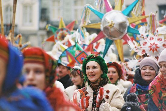 Перевірте перелік давніх українських прізвищ і дізнайтесь, чи ваші предки любили погуляти на свята