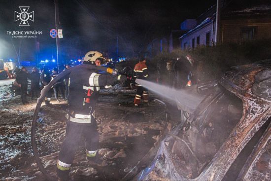 У Харкові рятувальники ліквідували наслідки ворожих ракетних ударів