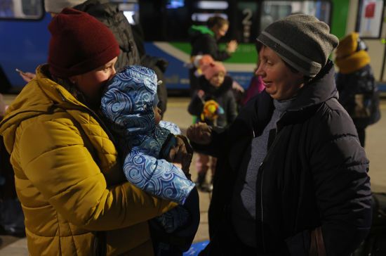 Польща продовжила перебування українських біженців: стало відомо наскільки