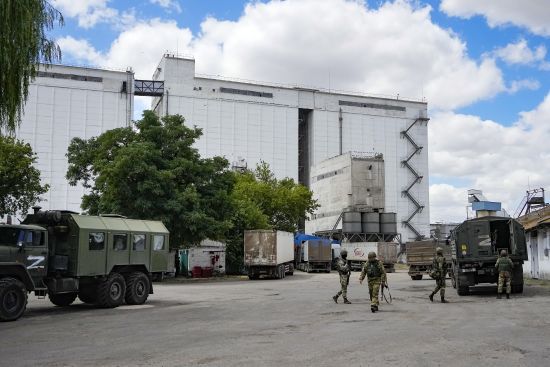 На військовій техніці окупантів помітили нові позначки