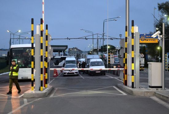 Блокування польського кордону: яка ситуація, чи пропускають автомобілі й автобуси