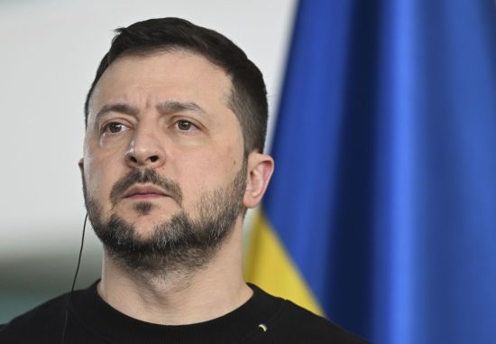 “Харкову потрібно достатньо систем ППО”: Зеленський відреагував на цинічний удар РФ по місту