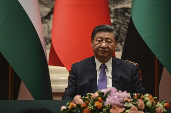 Сі Цзіньпін відвідає три країни Європи: МЗС Китаю офіційно підтвердило візит