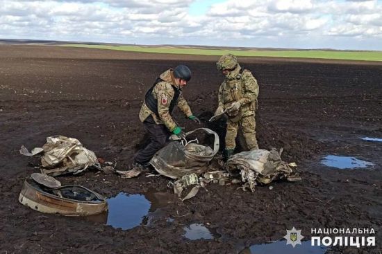 На Хмельниччині знешкоджено пів тонни вибухівки з російського “Іскандера”: фото, відео