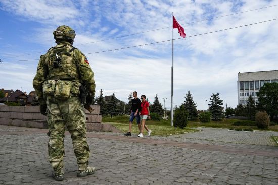 Росіяни привезли на свої позиції манекенів: експерт пояснив мету окупантів