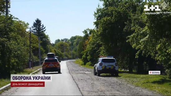 На Волині 2-річні брат та сестра вийшли з дому та загадково зникли: їх шукали всю ніч, чим усе закінчилось