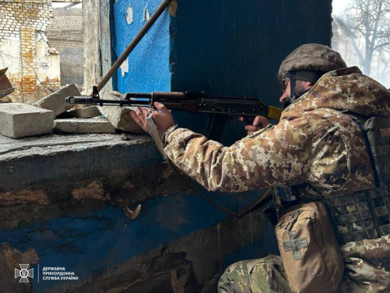 Прикордонники показали ексклюзивні кадри боїв за Вовчанськ: відео