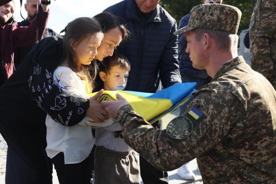 У Львові простилися з зятем Ірини Фаріон, який загинув на фронті (фото)